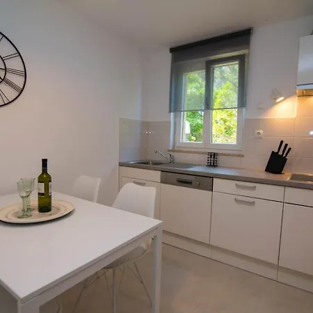 Valdarke A3 Affittacamere 4*