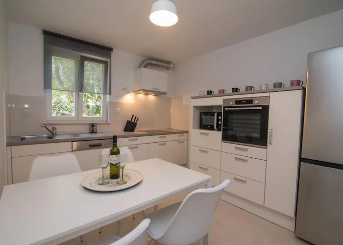 Valdarke A3 Gasthuis 4*