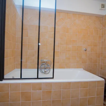 Valdarke Guest house 3*