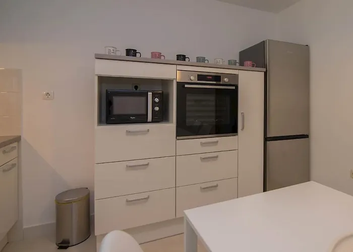Valdarke A3 بيت ضيافة Veli Lošinj