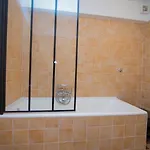 Valdarke بيت ضيافة 3*