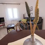 بيت ضيافة Valdarke 3*